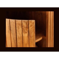 Zoom sur l'ouverture d'une des portes latérales du buffet ORION 160cm en bois de manguier et pieds noir