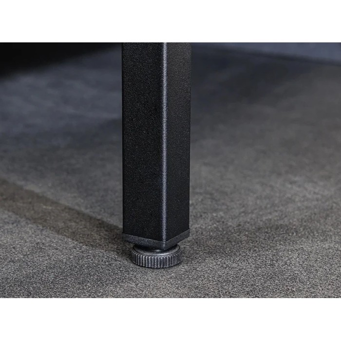 Zoom sur l'un des pieds du buffet BRITTON 105cm