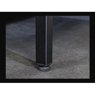 Zoom sur l'un des pieds du buffet BRITTON 105cm