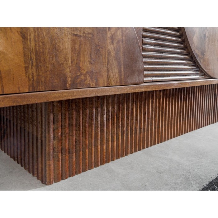 Zoom sur le pied du buffet ORINO 170cm en bois de manguier marron foncé