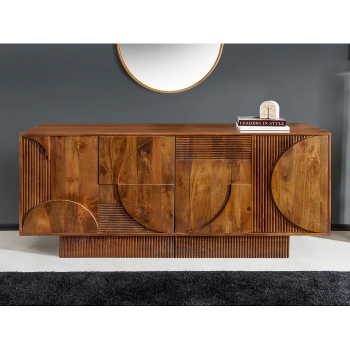 Buffet ORINO 170cm en bois de manguier marron foncé mis en situation