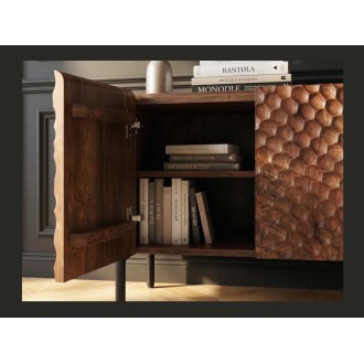 Zoom sur l'intérieur d'un des placards du buffet - meuble TV NOARA 160cm en bois de manguier