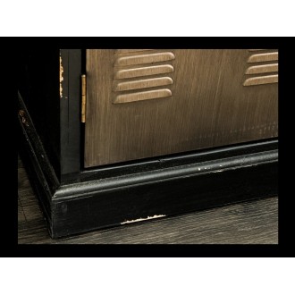 Zoom sur le bas du buffet LOCKER