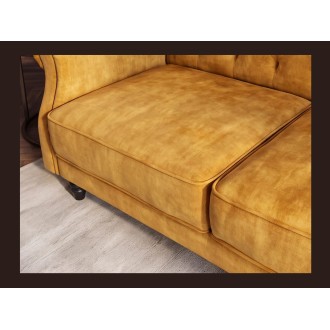 Zoom sur l'assise du canapé MILES 3 places jaune moutarde convertible