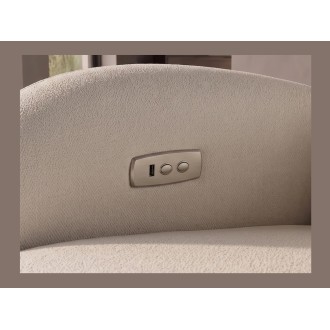 Zoom sur le port USB du fauteuil relax RELAXIO beige clair